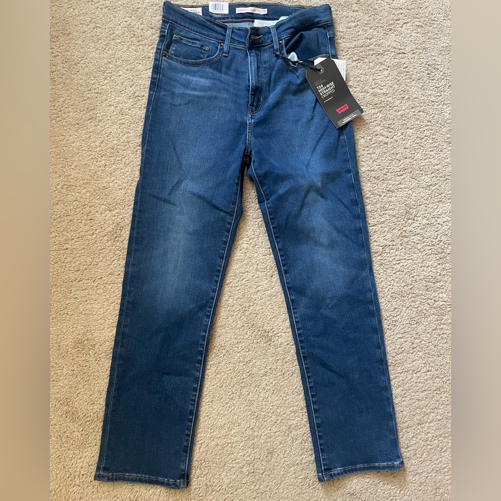Levi’s 724 High Rise Straight Crop Women's Jeans